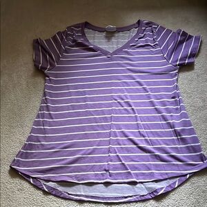 LuLaRoe Purple Asymmetrical Short Sleeve v neck Tee sz L